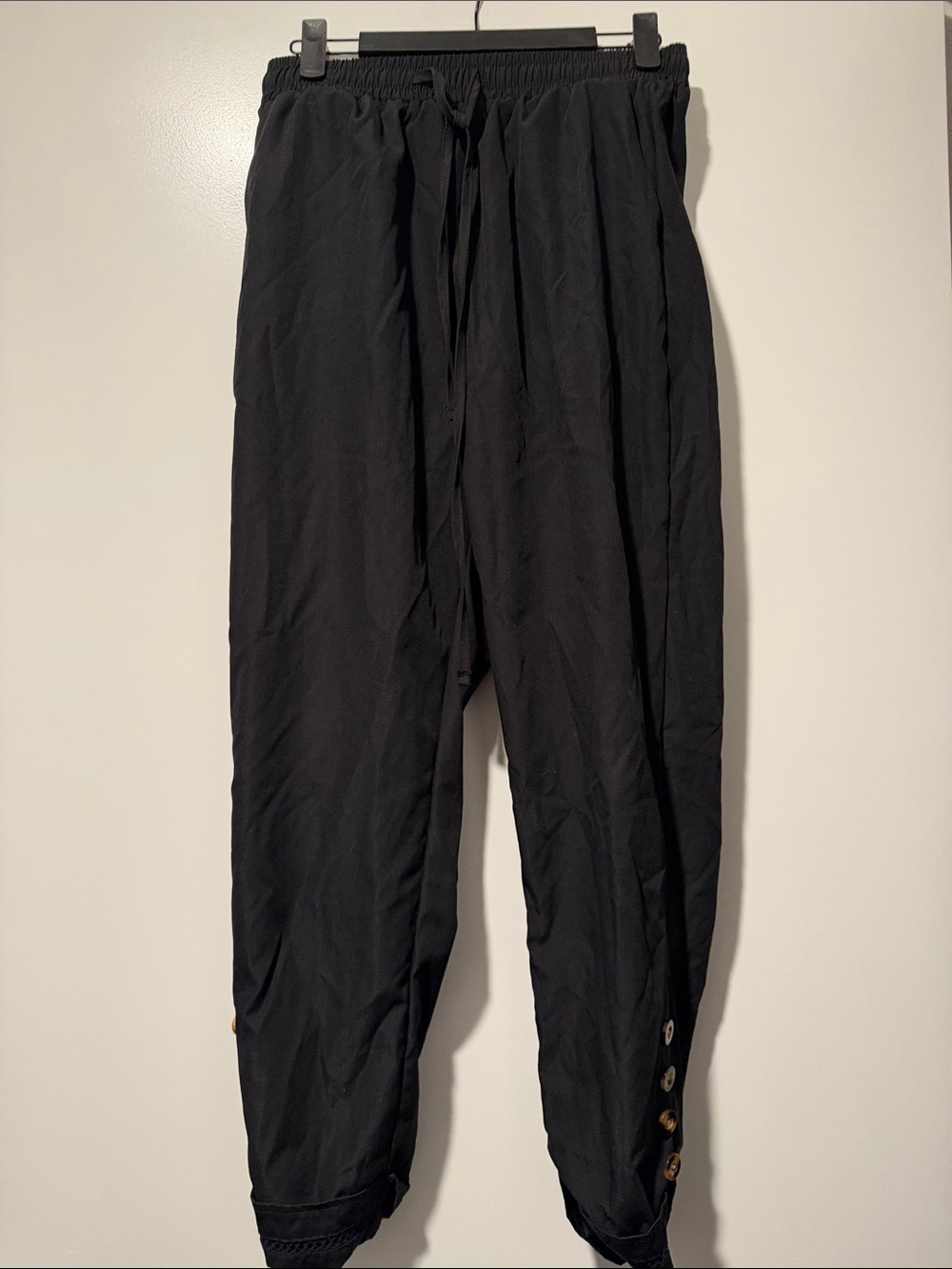 SHEIN Black Button Cuff Drawstring Men's Pants
